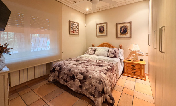 Resale - Finca / Country Property - Elche - Altzabares Alto