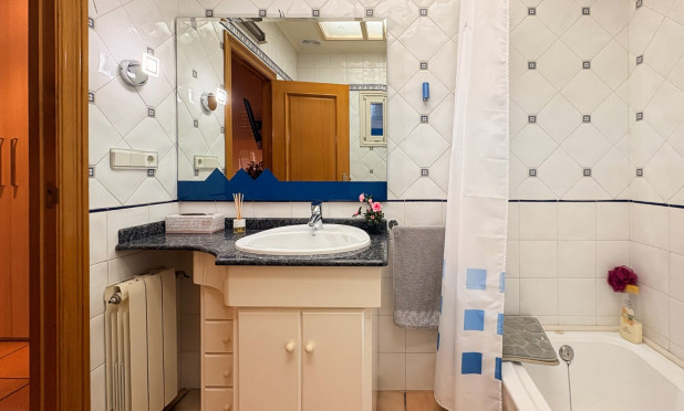 Resale - Finca / Country Property - Elche - Altzabares Alto