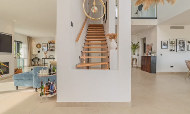 Resale - Villa - Alicante - Cabo de las Huertas