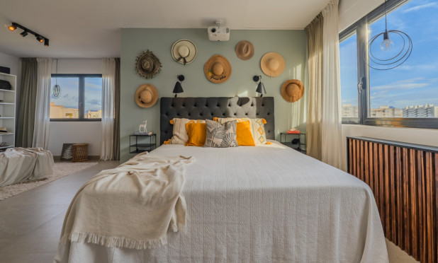 Resale - Villa - Alicante - Cabo de las Huertas
