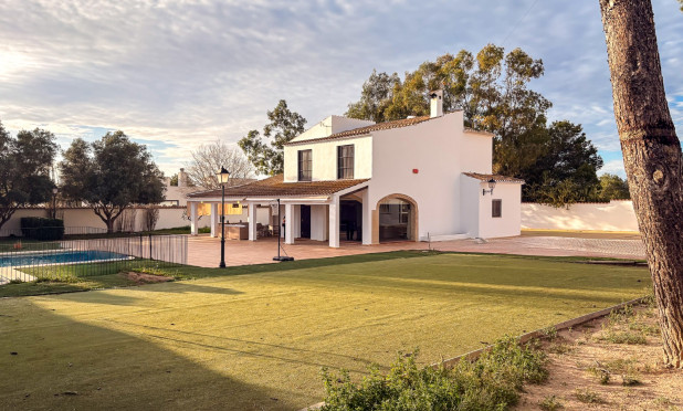 Resale - Villa - Santa Pola - El Poble Llevanti