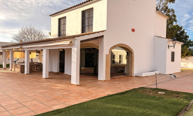 Resale - Villa - Santa Pola - El Poble Llevanti