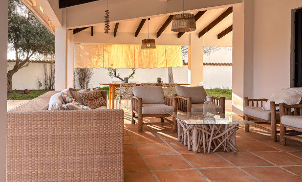Resale - Villa - Santa Pola - El Poble Llevanti