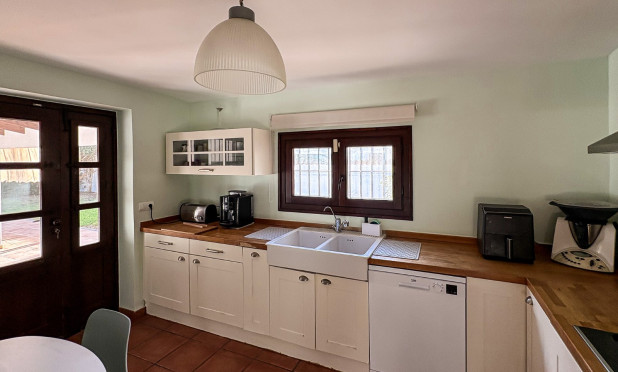 Resale - Villa - Santa Pola - El Poble Llevanti