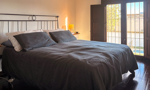 Resale - Villa - Santa Pola - El Poble Llevanti