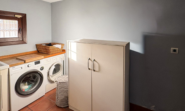 Resale - Villa - Santa Pola - El Poble Llevanti