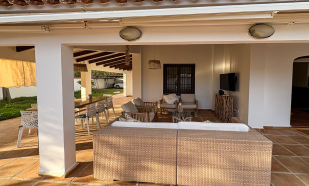 Resale - Villa - Santa Pola - El Poble Llevanti