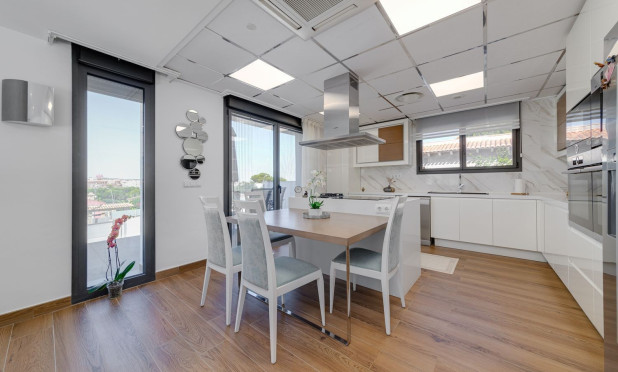 Wiederverkauf - Villa - Torrevieja