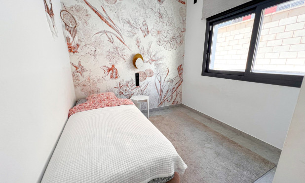 Resale - Apartment / flat - Guardamar del Segura - Urbanizaciones