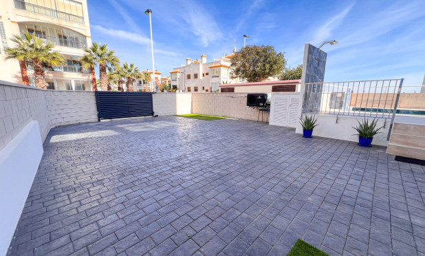 Resale - Apartment / flat - Guardamar del Segura - Urbanizaciones