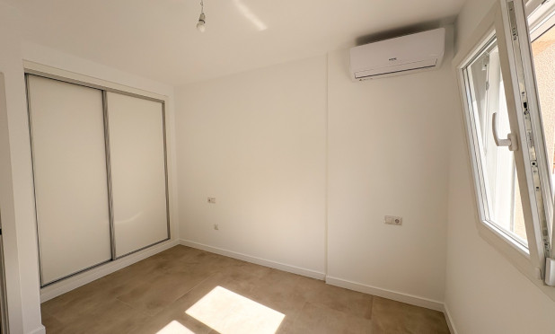 Resale - Semi-detached villa - El Campello - Pueblo Acantilado - Venta Lanuza