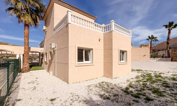 Resale - Semi-detached villa - El Campello - Pueblo Acantilado - Venta Lanuza