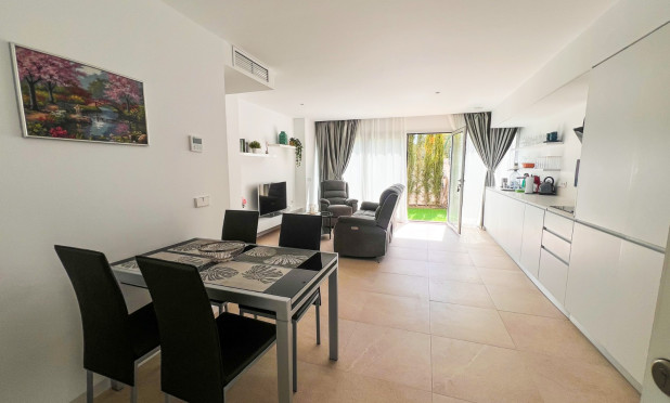 Resale - Apartment / flat - Torrevieja - Los Balcones