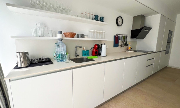 Resale - Apartment / flat - Torrevieja - Los Balcones
