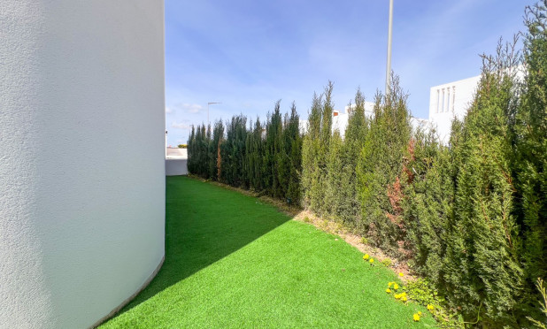 Resale - Apartment / flat - Torrevieja - Los Balcones