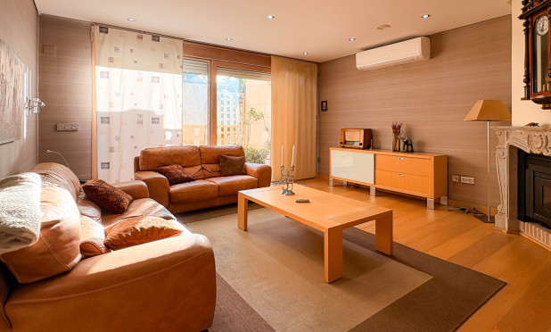 Resale - Villa - Guardamar del Segura - Guardamar Playa