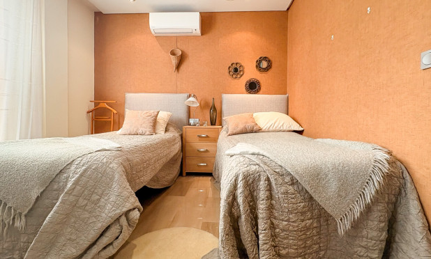 Resale - Villa - Guardamar del Segura - Guardamar Playa