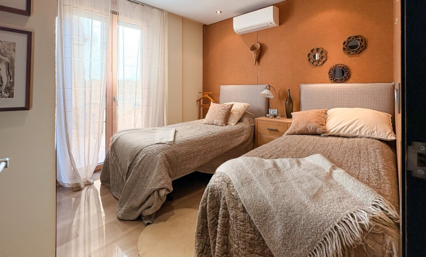 Resale - Villa - Guardamar del Segura - Guardamar Playa