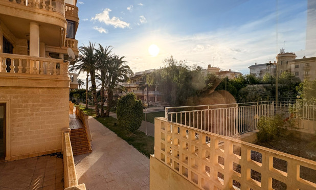 Resale - Villa - Guardamar del Segura - Guardamar Playa