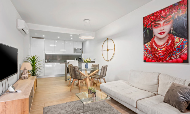 Resale - Apartment / flat - Orihuela Costa - Villamartín