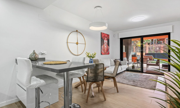 Resale - Apartment / flat - Orihuela Costa - Villamartín
