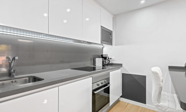 Resale - Apartment / flat - Orihuela Costa - Villamartín