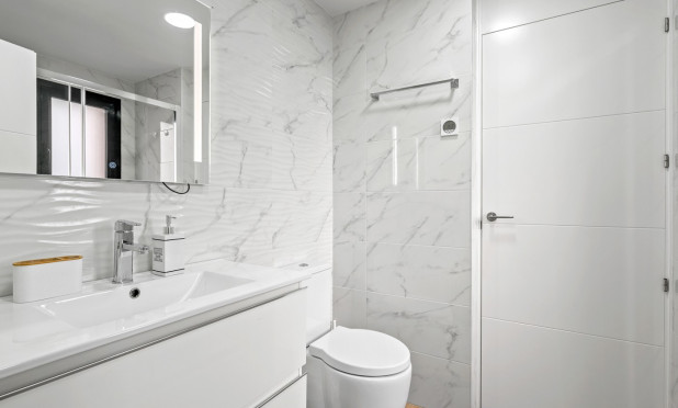 Resale - Apartment / flat - Orihuela Costa - Villamartín