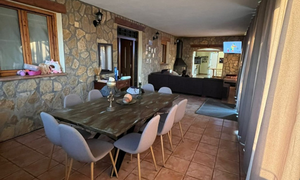 Resale - Villa - Benissa