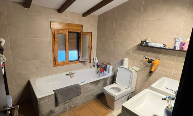 Resale - Villa - Benissa