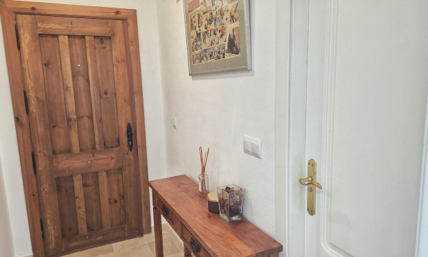 Resale - Apartment / flat - Villamartín - PAU 8