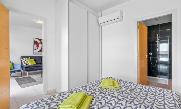 Resale - Apartment / flat - Orihuela Costa - La Zenia