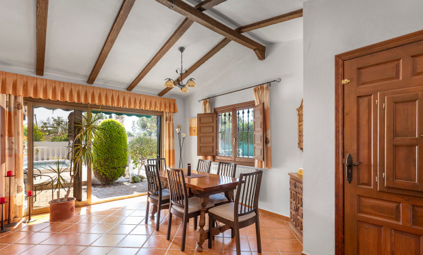 Resale - Villa - Orihuela - Orihuela Costa