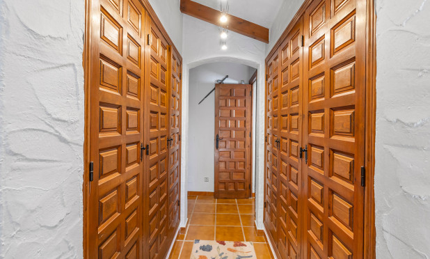 Resale - Villa - Orihuela - Orihuela Costa