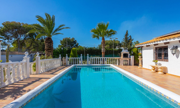 Resale - Villa - Orihuela - Orihuela Costa