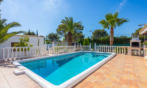 Resale - Villa - Orihuela - Orihuela Costa