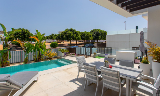 Resale - Villa - Rojales