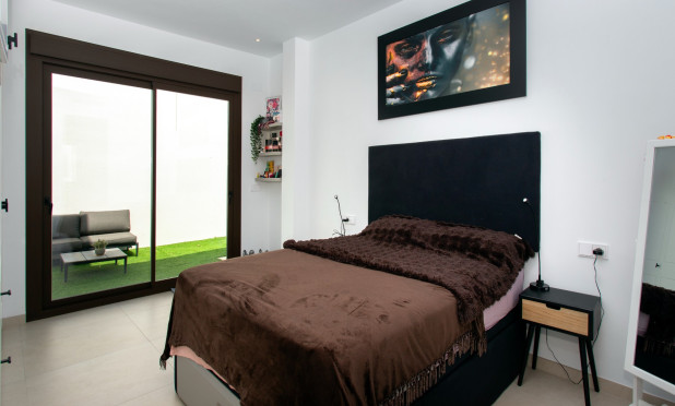 Resale - Villa - Rojales