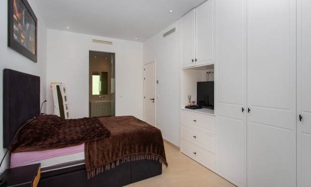 Resale - Villa - Rojales