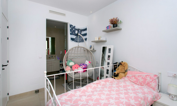 Resale - Villa - Rojales