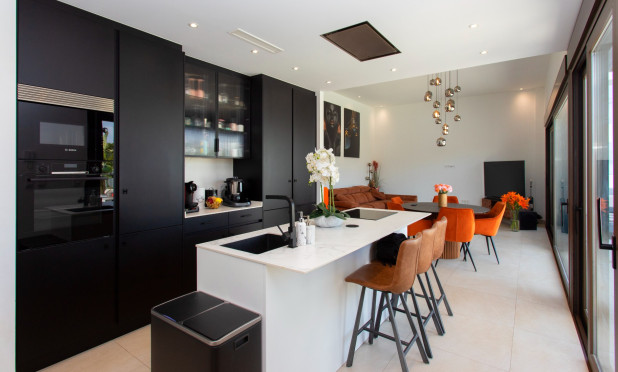 Resale - Villa - Rojales