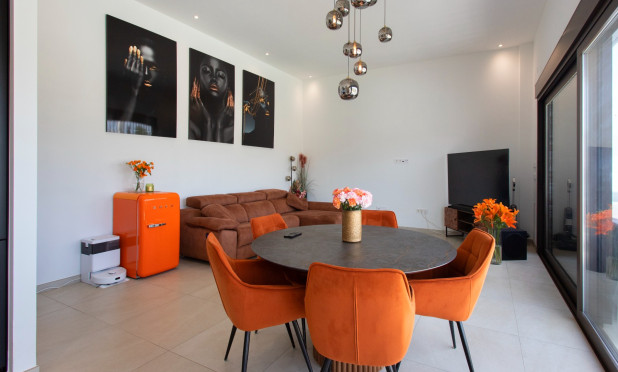 Resale - Villa - Rojales