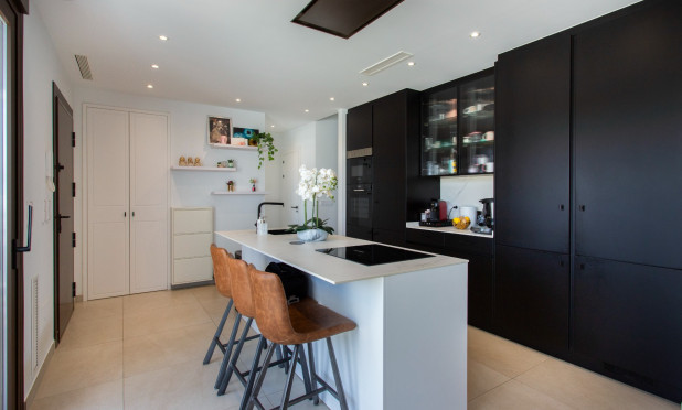 Resale - Villa - Rojales