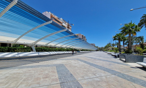 Neue Gebäude - Wohnung - Torrevieja - Playa de los Locos