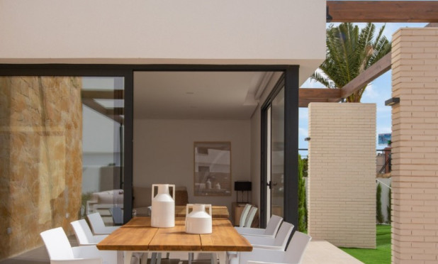 Obra nueva - Villa - Campoamor