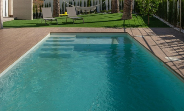 Obra nueva - Villa - Campoamor
