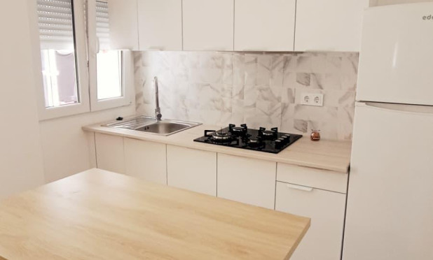 Herverkoop - Appartement / flat - Torrevieja - Centro