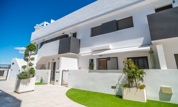 Resale - Apartment / flat - Torrevieja - Los Balcones