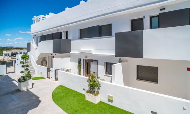 Resale - Apartment / flat - Torrevieja - Los Balcones