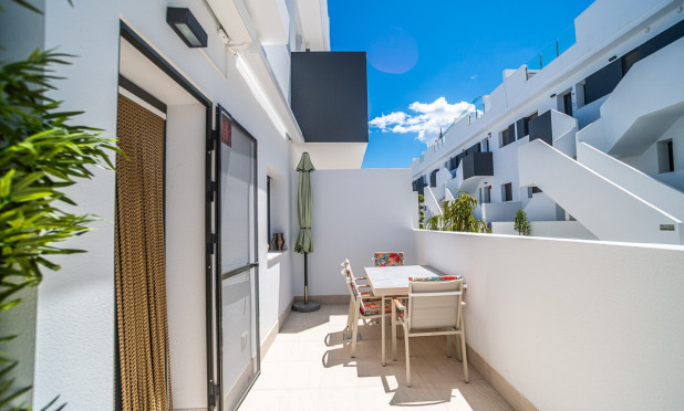 Resale - Apartment / flat - Torrevieja - Los Balcones
