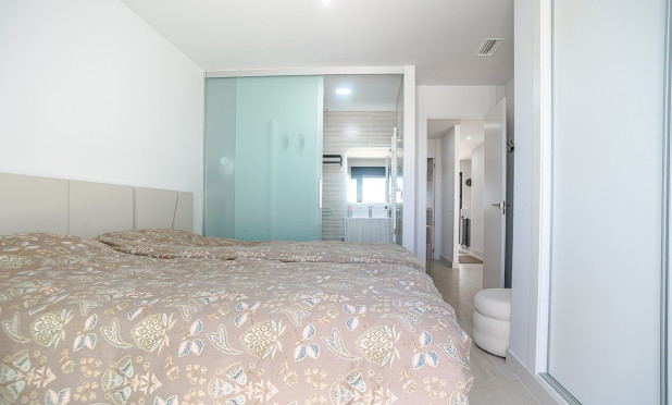 Resale - Apartment / flat - Torrevieja - Los Balcones